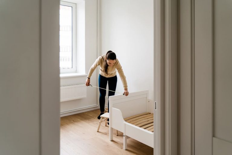 Cómo hacer que ampliar una habitación en casa no parezca imposible.